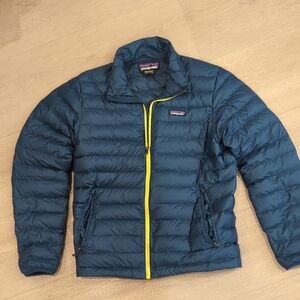 Patagonia Men's Navy Puffer Jacket with Yellow Zipper